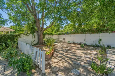 23340 Cedartown, Newhall, CA 91321 - Photo 43