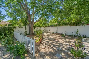 23340 Cedartown, Newhall, CA 91321 - Photo 43