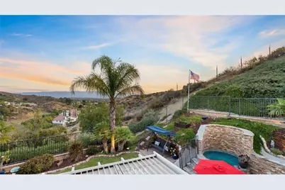 22238 Evening Star Court, Saugus, CA 91390 - Photo 3