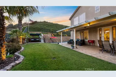 22238 Evening Star Court, Saugus, CA 91390 - Photo 5