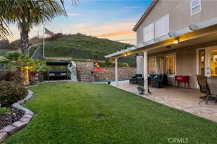 22238 Evening Star Ct, Saugus, CA 91390 - Photo 5