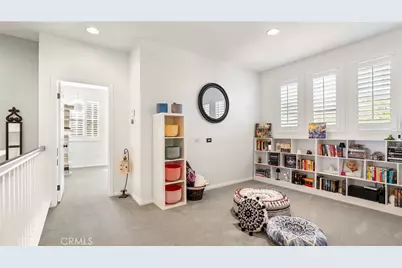 22238 Evening Star Court, Saugus, CA 91390 - Photo 49