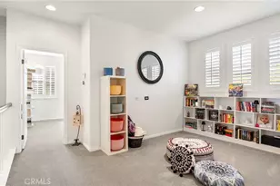 22238 Evening Star Ct, Saugus, CA 91390 - Photo 49