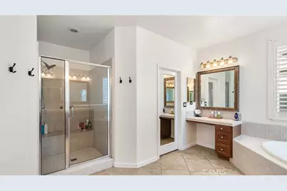 22238 Evening Star Court, Saugus, CA 91390 - Photo 65