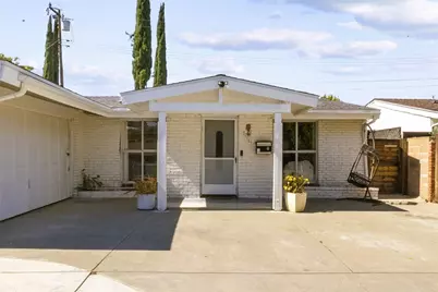 19347 Four Oaks Street, Canyon Country, CA 91351 - Photo 5