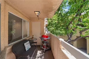 19814 Sandpiper Pl, Newhall, CA 91321 - Photo 33