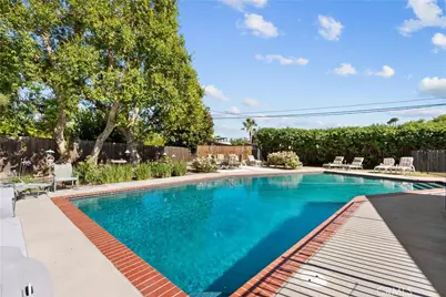 11240 Encino Avenue, Granada Hills, CA 91344 - Photo 3