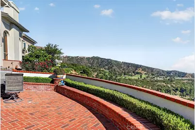12325 Ridge Circle, Los Angeles, CA 90049 - Photo 39