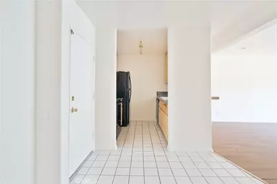 5460 White Oak Avenue #E129, Encino, CA 91316 - Photo 7