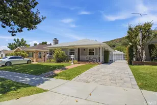 2049 E Glenoaks, Glendale, CA 91206 - Photo 1