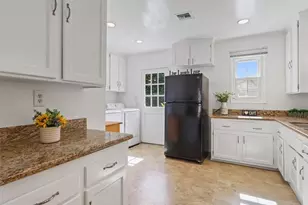 15460 Sylvan St, Van Nuys, CA 91411 - Photo 15