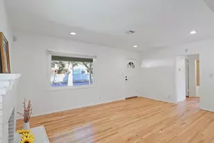 15460 Sylvan St, Van Nuys, CA 91411 - Photo 11
