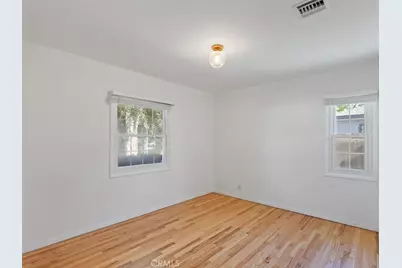 15460 Sylvan Street, Van Nuys, CA 91411 - Photo 29