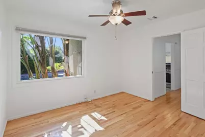 15460 Sylvan Street, Van Nuys, CA 91411 - Photo 27