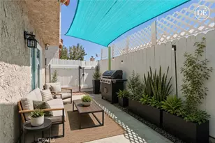 9946 Owensmouth, Chatsworth, CA 91311 - Photo 19