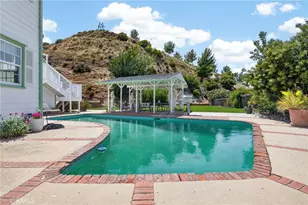 10538 Ormond, Sunland, CA 91040 - Photo 43