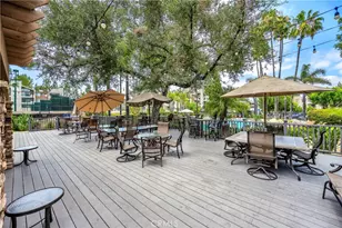 5500 Owensmouth Ave, Woodland Hills, CA 91367 - Photo 31