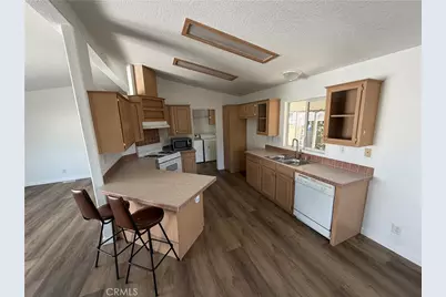 10900 Sepulveda #23, Mission Hills (San Fernando), CA 91345 - Photo 1