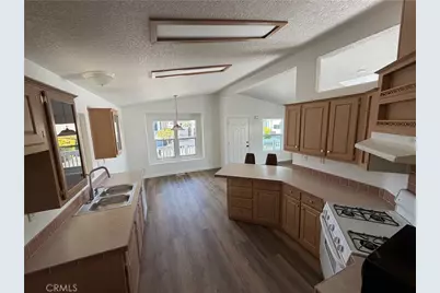 10900 Sepulveda #23, Mission Hills (San Fernando), CA 91345 - Photo 3