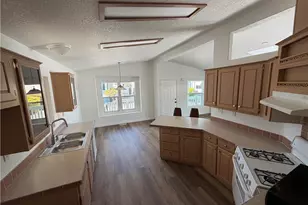 10900 Sepulveda, Mission Hills (San Fernando), CA 91345 - Photo 3