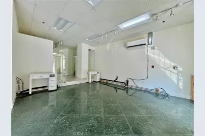 312 W 5th #R113, Los Angeles, CA 90013 - Photo 3