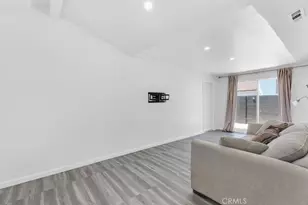 21025 Blythe St, Canoga Park, CA 91304 - Photo 19