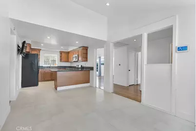 21025 Blythe Street, Canoga Park, CA 91304 - Photo 17