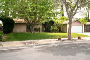 43946 Galion, Lancaster, CA 93536 - Photo 3