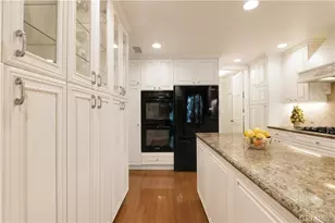4727 Park Encino Ln, Encino, CA 91436 - Photo 19