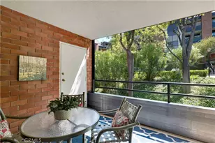 4727 Park Encino Ln, Encino, CA 91436 - Photo 17