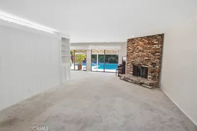 7007 Whitaker, Lake Balboa, CA 91406 - Photo 3
