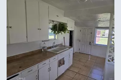 7402 Nestle, Reseda, CA 91335 - Photo 19