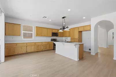 2207 Beechwood, Lancaster, CA 93535 - Photo 7