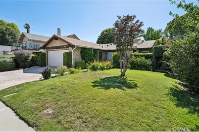 25333 Via Dona Christa, Valencia, CA 91355 - Photo 3