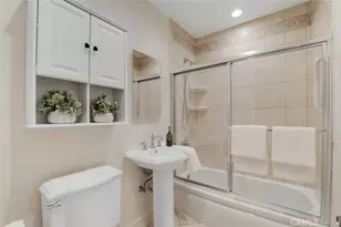 13903 Hesby St, Sherman Oaks, CA 91423 - Photo 15