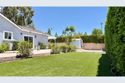 21224 W Rinaldi, Chatsworth, CA 91311 - Photo 3