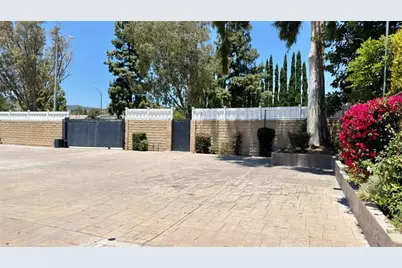 21224 W Rinaldi, Chatsworth, CA 91311 - Photo 49