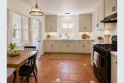 17431 Valerio, Van Nuys, CA 91406 - Photo 11