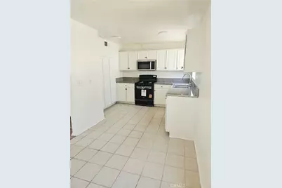 10030 Owensmouth #24, Chatsworth, CA 91311 - Photo 17