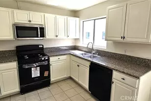 10030 Owensmouth, Chatsworth, CA 91311 - Photo 15