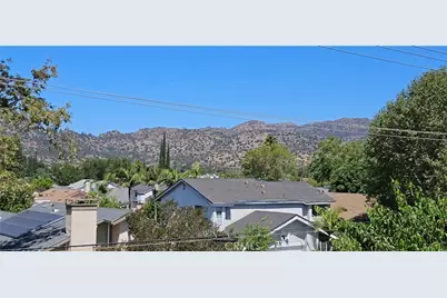 10030 Owensmouth #24, Chatsworth, CA 91311 - Photo 3