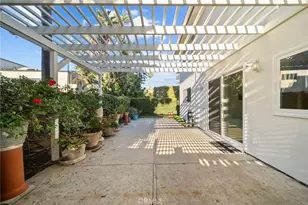1277 Devon, Ventura, CA 93001 - Photo 41