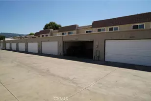 24253 La Glorita Cir, Newhall, CA 91321 - Photo 31
