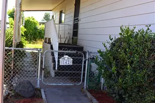 142 Via Rosal, Camarillo, CA 93012 - Photo 3