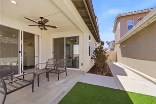 20558 Martingale, Saugus, CA 91350 - Photo 27
