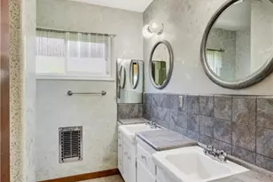 15136 Clark St, Sherman Oaks, CA 91411 - Photo 25
