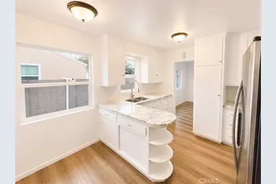 9170 Omelveny, Los Angeles, CA 91352 - Photo 19