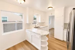 9170 Omelveny, Los Angeles, CA 91352 - Photo 19