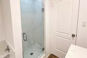 9170 Omelveny, Los Angeles, CA 91352 - Photo 23