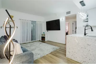 10943 Laurel Canyon #14, San Fernando, CA 91340 - Photo 9